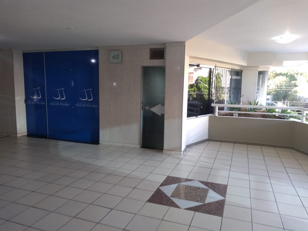 Hall Central